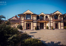 Продаж дома, 2 поверху, 75 кв.м, 3 кімнати, ділянка 1 сотка