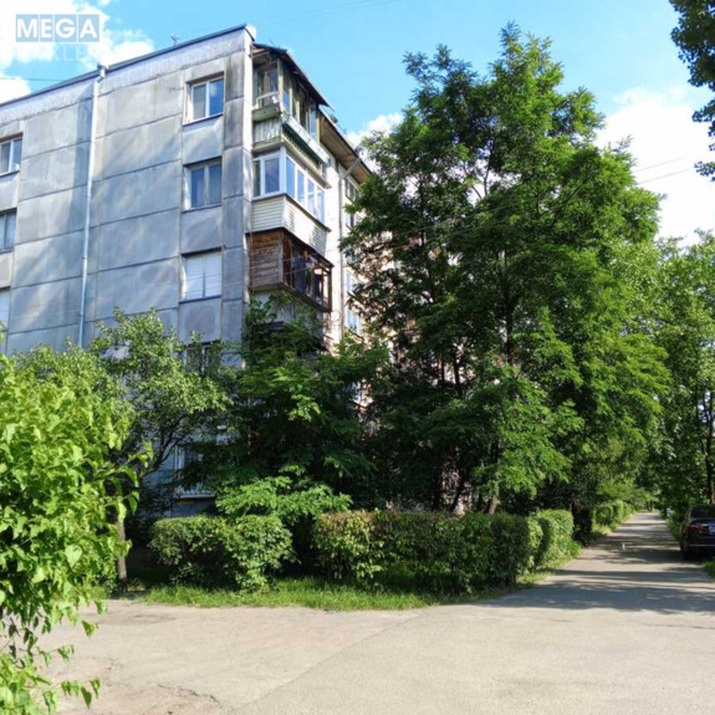 Продаж 3 кімнатної квартири (60/45/7), 4 пов. 5 пов. будинку, <a class="location-link" href="/kiev/" title="Недвижимость Київ">Київ</a>, <a class="location-link" href="/kiev/dneprovskij/" title="Недвижимость Дніпровський район">Дніпровський р-н</a>, Верховної Ради бульв., 14а (изображение 1)