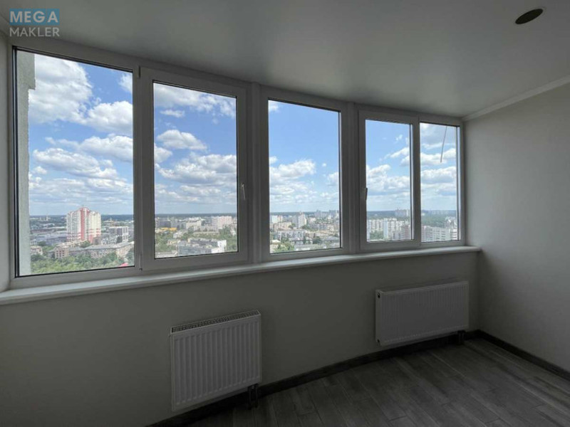 Продаж 3 кімнатної квартири (90/42/18), 24 пов. 25 пов. будинку, <a class="location-link" href="/kiev/" title="Недвижимость Київ">Київ</a>, <a class="location-link" href="/kiev/darnickij/" title="Недвижимость Дарницький район">Дарницький р-н</a>, Юрія Пасхаліна вул., 17 (изображение 1)