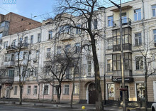 Продаж 3 кімнатної квартири (76/43/10), 4 пов. 4 пов. будинку