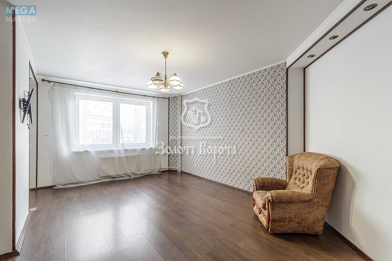 Продаж 3 кімнатної квартири (103/53/12), 3 пов. 16 пов. будинку, <a class="location-link" href="/kiev/" title="Недвижимость Київ">Київ</a>, <a class="location-link" href="/kiev/solomenskij/" title="Недвижимость Солом'янський район">Солом'янський р-н</a>, Смілянська вул., 15 (изображение 1)