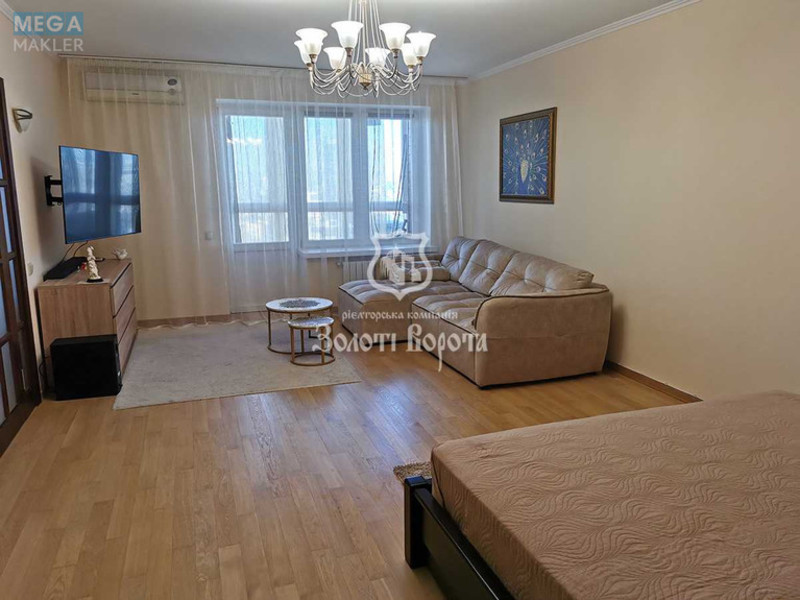 Продаж 3 кімнатної квартири (127/77/20), 7 пов. 14 пов. будинку, <a class="location-link" href="/kiev/" title="Недвижимость Київ">Київ</a>, <a class="location-link" href="/kiev/pecherskij/" title="Недвижимость Печерський район">Печерський р-н</a>, Панаса Мирного вул., 12 (изображение 1)