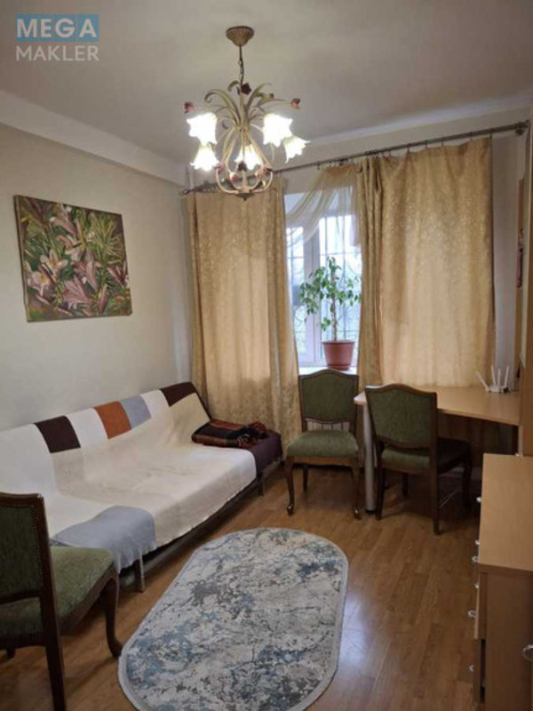 Оренда кімнати (підселення), <a class="location-link" href="/kiev/" title="Недвижимость Київ">Київ</a>, <a class="location-link" href="/kiev/dneprovskij/" title="Недвижимость Дніпровський район">Дніпровський р-н</a>, Энтузиастов ул., 35/1 (изображение 1)