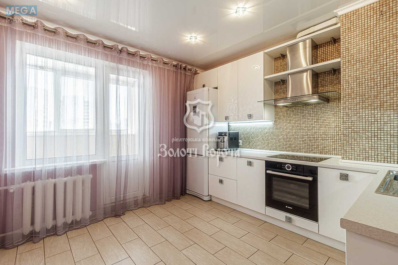 Продаж 3 кімнатної квартири (100/53/11,4), 17 пов. 25 пов. будинку, <a class="location-link" href="/kiev/" title="Недвижимость Київ">Київ</a>, <a class="location-link" href="/kiev/darnickij/" title="Недвижимость Дарницький район">Дарницький р-н</a>, Урлівська вул., 38 (изображение 1)