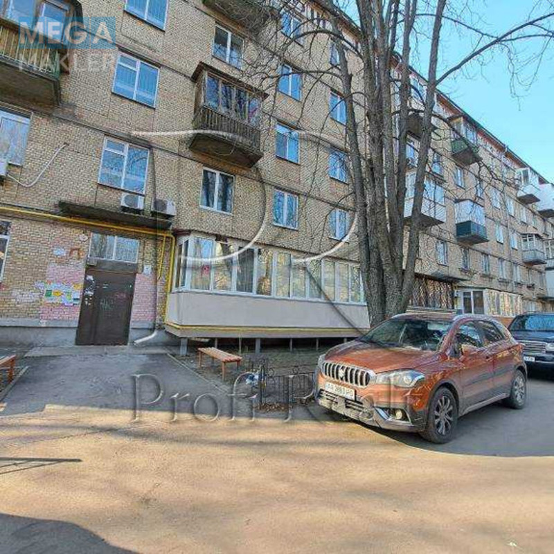 Продаж 2 кімнатної квартири (57/42/8), 5 пов. 5 пов. будинку, <a class="location-link" href="/kiev/" title="Недвижимость Київ">Київ</a>, <a class="location-link" href="/kiev/solomenskij/" title="Недвижимость Солом'янський район">Солом'янський р-н</a>, Чоколівський бульвар, 32 (изображение 1)