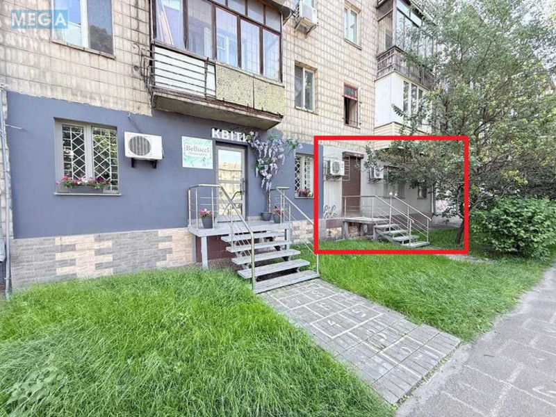 Оренда комерційної нерухомості, 44 кв.м, под магазин, <a class="location-link" href="/kiev/" title="Недвижимость Київ">Київ</a>, <a class="location-link" href="/kiev/dneprovskij/" title="Недвижимость Дніпровський район">Дніпровський р-н</a>, Соборності просп., 7 (изображение 1)