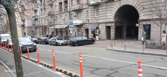 Оренда комерційної нерухомості, 182&nbsp;кв.м, под магазин, <a class="location-link" href="/kiev/" title="Недвижимость Київ">Київ</a>, <a class="location-link" href="/kiev/shevchenkovskij/" title="Недвижимость Шевченківський район">Шевченківський р-н</a>, Николая Лысенко ул., 4-6 (изображение 1)