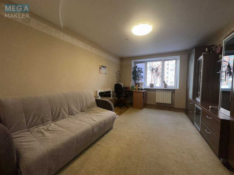 Продаж 3 кімнатної квартири (76/?/9), 4 пов. 12 пов. будинку, <a class="location-link" href="/kiev/" title="Недвижимость Київ">Київ</a>, <a class="location-link" href="/kiev/shevchenkovskij/" title="Недвижимость Шевченківський район">Шевченківський р-н</a>, Золотоустівська вул., 48 (изображение 1)