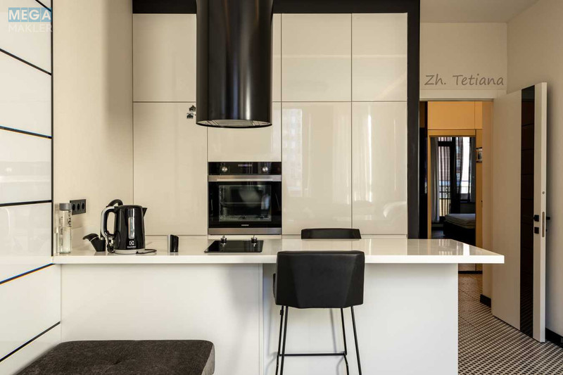 Оренда 1 кімнатної квартири, <a class="location-link" href="/kiev/" title="Недвижимость Київ">Київ</a>, <a class="location-link" href="/kiev/pecherskij/" title="Недвижимость Печерський район">Печерський р-н</a>, Ділова вул., 1/2 (изображение 1)