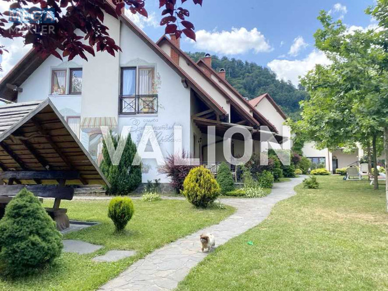 Продаж окремої будівлі/побудови, 862&nbsp;кв.м, <a class="location-link" href="/shayan/" title="Недвижимость Шаян">Шаян</a>, Котеджна, 10 (изображение 1)