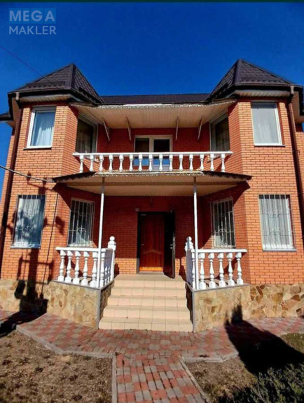 Продаж дома, 2 поверху, 266 кв.м, 5 кімнат, ділянка 30 соток, <a class="location-link" href="/gorbovichi/" title="Недвижимость Горбовичі">Горбовичі</a>, Озерная, 3 (изображение 1)