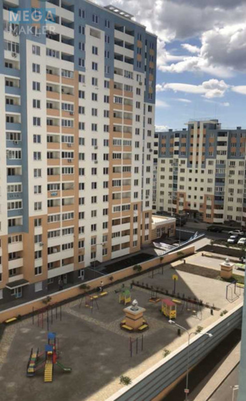 Продаж 3 кімнатної квартири (75/49/10), 9 пов. 10 пов. будинку, <a class="location-link" href="/kiev/" title="Недвижимость Київ">Київ</a>, <a class="location-link" href="/kiev/podolskij/" title="Недвижимость Подільський район">Подільський р-н</a>, Сергея Данченко ул., 28 (изображение 1)