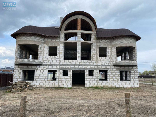 Продаж дома, 3&nbsp;поверху, 450&nbsp;кв.м, 8&nbsp;кімнат, ділянка 20&nbsp;соток, <a class="location-link" href="/kozin/" title="Недвижимость Козин">Козин</a>, Козацкая, 38 (изображение 1)