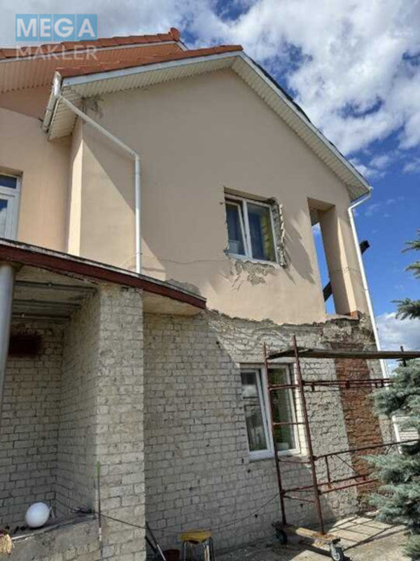 Продаж дома, 2 поверху, 484 кв.м, 7 кімнат, ділянка 23 сотки, <a class="location-link" href="/hotyanovka/" title="Недвижимость Хотянівка">Хотянівка</a>, Непопа Костянтина, 10 (изображение 1)