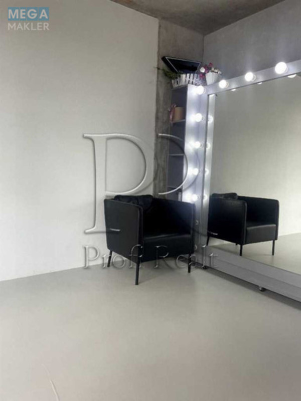 Продаж комерційної нерухомості, 42 кв.м, <a class="location-link" href="/brovary/" title="Недвижимость Бровари">Бровари</a>, Соборна вулиця (изображение 1)