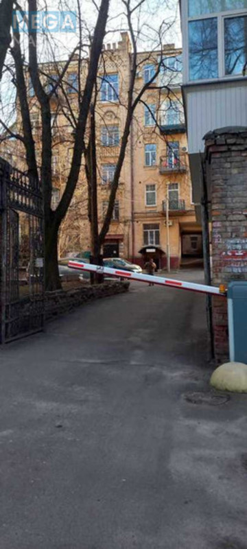 Оренда комерційної нерухомості, 113&nbsp;кв.м, под офис, <a class="location-link" href="/kiev/" title="Недвижимость Київ">Київ</a>, <a class="location-link" href="/kiev/shevchenkovskij/" title="Недвижимость Шевченківський район">Шевченківський р-н</a>, Богдана Хмельницького вул., 59-Б (изображение 1)