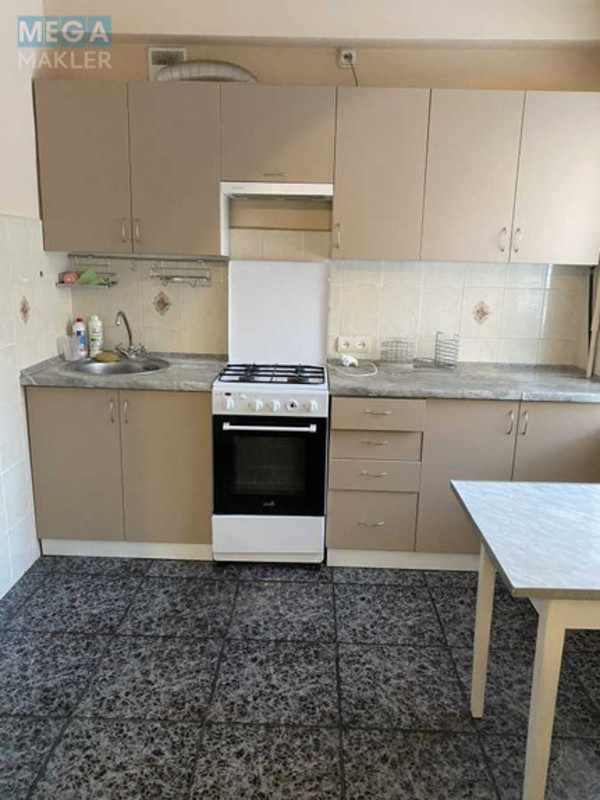 Оренда 2 кімнатної квартири, <a class="location-link" href="/kiev/" title="Недвижимость Київ">Київ</a>, <a class="location-link" href="/kiev/goloseevskij/" title="Недвижимость Голосіївський район">Голосіївський р-н</a>, Васильківська вул., 2 (изображение 1)