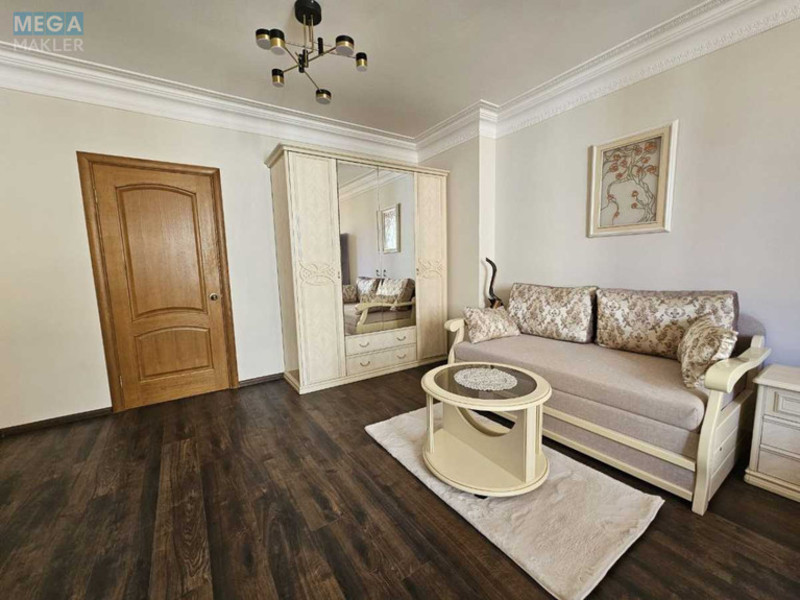 Оренда 1 кімнатної квартири, <a class="location-link" href="/kiev/" title="Недвижимость Київ">Київ</a>, <a class="location-link" href="/kiev/dneprovskij/" title="Недвижимость Дніпровський район">Дніпровський р-н</a>, Раїси Окіпної вул., 8 (изображение 1)