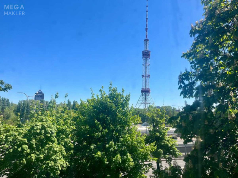 Продаж 2 кімнатної квартири (43,5/30/6), 3 пов. 5 пов. будинку, <a class="location-link" href="/kiev/" title="Недвижимость Київ">Київ</a>, <a class="location-link" href="/kiev/shevchenkovskij/" title="Недвижимость Шевченківський район">Шевченківський р-н</a>, Олены Телиги ул., 21 (изображение 1)
