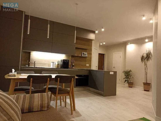 Оренда 2 кімнатної квартири, <a class="location-link" href="/kiev/" title="Недвижимость Київ">Київ</a>, <a class="location-link" href="/kiev/solomenskij/" title="Недвижимость Солом'янський район">Солом'янський р-н</a>, Вацлава Гавела бульв., 9 (изображение 1)