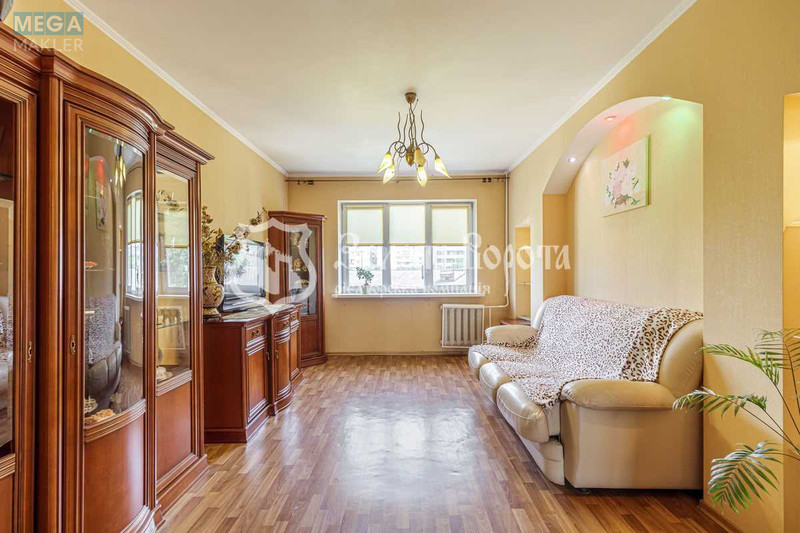 Продаж 3 кімнатної квартири (71/42/9), 6 пов. 9 пов. будинку, <a class="location-link" href="/kiev/" title="Недвижимость Київ">Київ</a>, <a class="location-link" href="/kiev/darnickij/" title="Недвижимость Дарницький район">Дарницький р-н</a>, Харківське шосе, 174б (изображение 1)