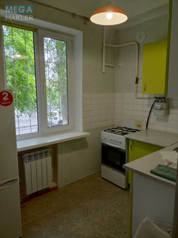 Оренда 3 кімнатної квартири, <a class="location-link" href="/kiev/" title="Недвижимость Київ">Київ</a>, <a class="location-link" href="/kiev/pecherskij/" title="Недвижимость Печерський район">Печерський р-н</a>, Марії Приймаченко бульв., 8б (изображение 1)