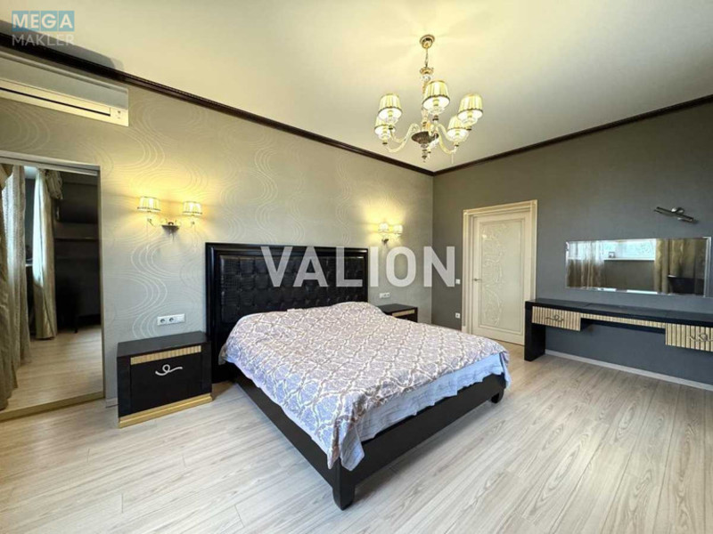 Продаж 3 кімнатної квартири (131/76/16,7), 9 пов. 27 пов. будинку, <a class="location-link" href="/kiev/" title="Недвижимость Київ">Київ</a>, <a class="location-link" href="/kiev/solomenskij/" title="Недвижимость Солом'янський район">Солом'янський р-н</a>, Солом`янська вул., 15а (изображение 1)