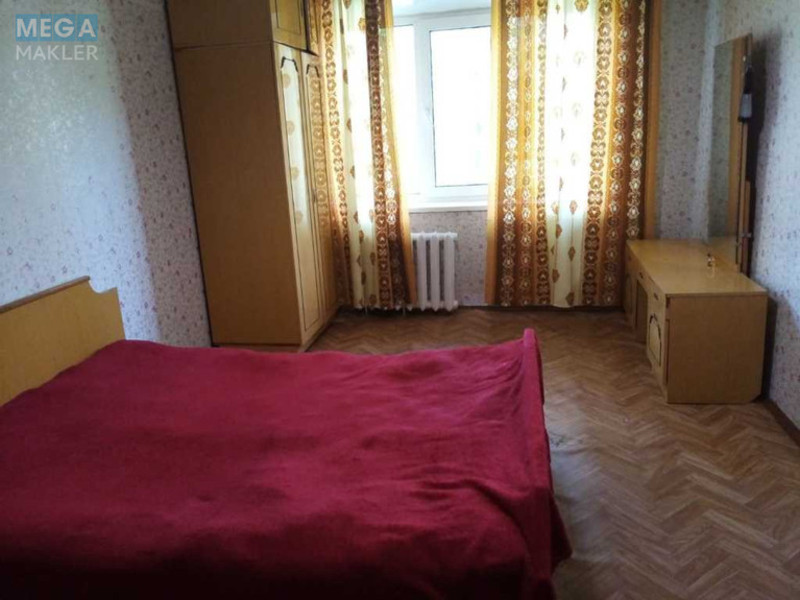 Оренда 3 кімнатної квартири, <a class="location-link" href="/kiev/" title="Недвижимость Київ">Київ</a>, <a class="location-link" href="/kiev/svyatoshinskij/" title="Недвижимость Святошинський район">Святошинський р-н</a>, Ромена Роллана бульв. (изображение 1)