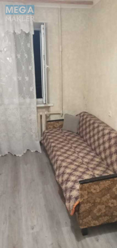 Оренда кімнати (підселення), <a class="location-link" href="/odessa/" title="Недвижимость Одеса">Одеса</a>, <a class="location-link" href="/odessa/malinovskij/" title="Недвижимость Малиновський район">Малиновський р-н</a>, Инглези, 12/3 (изображение 1)