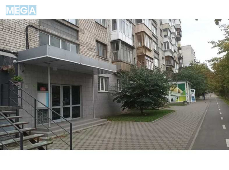Продаж 3 кімнатної квартири (69,4/44,8/8,7), 1 пов. 9 пов. будинку, <a class="location-link" href="/kiev/" title="Недвижимость Київ">Київ</a>, <a class="location-link" href="/kiev/solomenskij/" title="Недвижимость Солом'янський район">Солом'янський р-н</a>, Борщагівська вул., 117 (изображение 1)