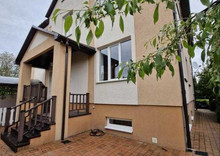 Продаж дома, 3 поверху, 363 кв.м, 4 кімнати, ділянка 6 соток