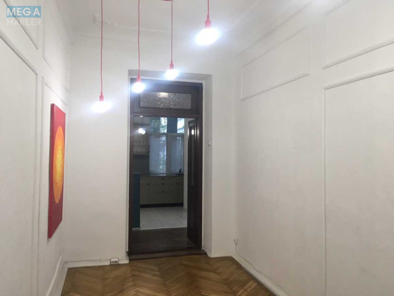 Оренда комерційної нерухомості, 53 кв.м, под офис, <a class="location-link" href="/kiev/" title="Недвижимость Київ">Київ</a>, <a class="location-link" href="/kiev/pecherskij/" title="Недвижимость Печерський район">Печерський р-н</a>, Лютеранская ул., 27-29 (изображение 1)