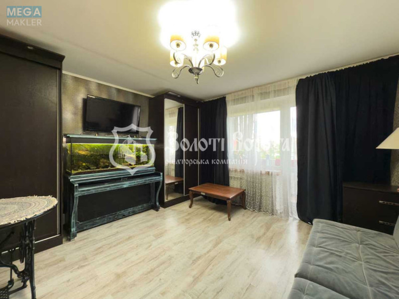 Продаж 3 кімнатної квартири (70,7/41/9,8), 5 пов. 9 пов. будинку, <a class="location-link" href="/kiev/" title="Недвижимость Київ">Київ</a>, <a class="location-link" href="/kiev/obolonskij/" title="Недвижимость Оболонський район">Оболонський р-н</a>, Прирічна вул., 17д (изображение 1)