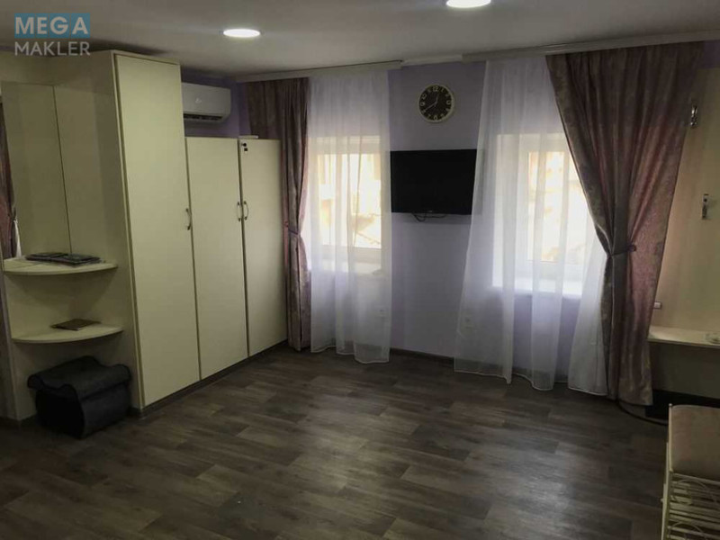 Оренда 1 кімнатної квартири, <a class="location-link" href="/odessa/" title="Недвижимость Одеса">Одеса</a>, <a class="location-link" href="/odessa/primorskij/" title="Недвижимость Приморський район">Приморський р-н</a>, Дворянская, 33 (изображение 1)