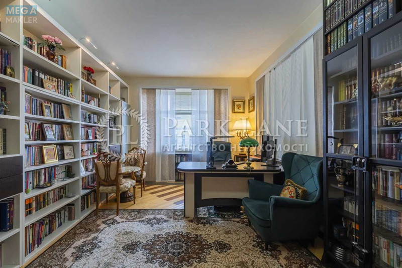 Продаж 4 кімнатної квартири (160/56/51), 9 пов. 10 пов. будинку, <a class="location-link" href="/kiev/" title="Недвижимость Київ">Київ</a>, <a class="location-link" href="/kiev/pecherskij/" title="Недвижимость Печерський район">Печерський р-н</a>, Панаса Мирного ул., 10 (изображение 1)