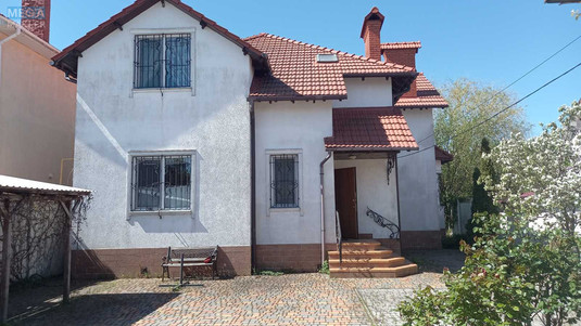 Продаж дома, 2&nbsp;поверху, 175&nbsp;кв.м, 4&nbsp;кімнати, ділянка 5&nbsp;соток, <a class="location-link" href="/zatoka/" title="Недвижимость Затока">Затока</a>, Дачная, 19-23 (изображение 1)