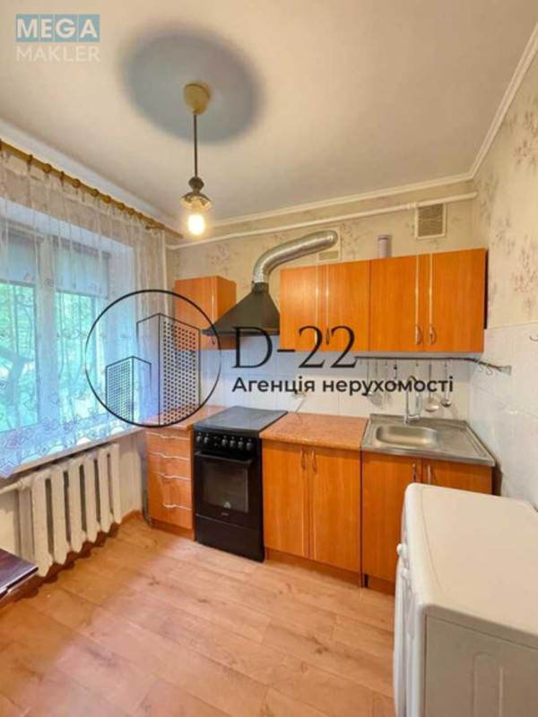Продаж 2 кімнатної квартири (46/31/7), 1 пов. 5 пов. будинку, <a class="location-link" href="/kiev/" title="Недвижимость Київ">Київ</a>, <a class="location-link" href="/kiev/solomenskij/" title="Недвижимость Солом'янський район">Солом'янський р-н</a>, Михайла Донця вул., 13 (изображение 1)