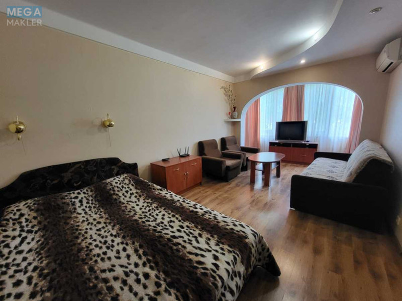 Оренда 1 кімнатної квартири, <a class="location-link" href="/kiev/" title="Недвижимость Київ">Київ</a>, <a class="location-link" href="/kiev/obolonskij/" title="Недвижимость Оболонський район">Оболонський р-н</a>, Маршала Малиновського вул., 32 (изображение 1)