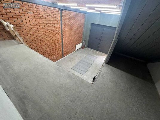 Продаж комерційної нерухомості, 120&nbsp;кв.м, <a class="location-link" href="/kiev/" title="Недвижимость Київ">Київ</a>, <a class="location-link" href="/kiev/podolskij/" title="Недвижимость Подільський район">Подільський р-н</a>, Тираспольская ул., 12-14 (изображение 1)