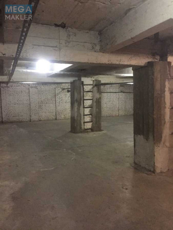 Оренда комерційної нерухомості, 393 кв.м, под склад, <a class="location-link" href="/kiev/" title="Недвижимость Київ">Київ</a>, <a class="location-link" href="/kiev/solomenskij/" title="Недвижимость Солом'янський район">Солом'янський р-н</a>, Радищева ул. (изображение 1)