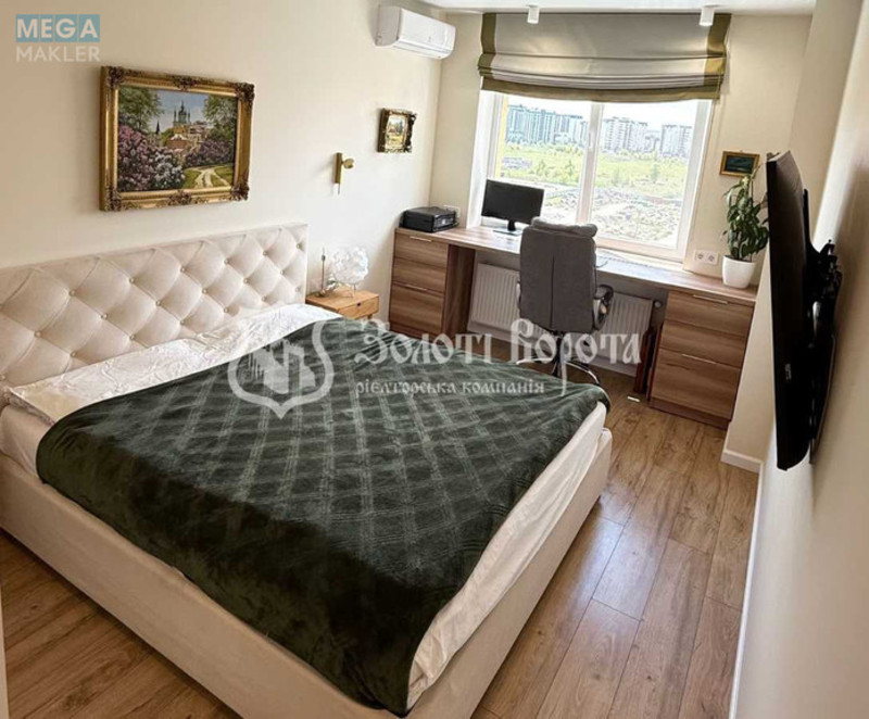 Продаж 2 кімнатної квартири (67/35/19), 8 пов. 10 пов. будинку, <a class="location-link" href="/sofievskaya-borshagovka/" title="Недвижимость Софіївська Борщагівка">Софіївська Борщагівка</a>, Зелена, 8 (изображение 1)