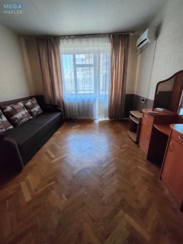 Оренда 2 кімнатної квартири, <a class="location-link" href="/kiev/" title="Недвижимость Київ">Київ</a>, <a class="location-link" href="/kiev/shevchenkovskij/" title="Недвижимость Шевченківський район">Шевченківський р-н</a>, Вячеслава Чорновола вул., 33/30 (изображение 1)