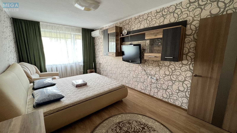 Оренда 1 кімнатної квартири, <a class="location-link" href="/kiev/" title="Недвижимость Київ">Київ</a>, <a class="location-link" href="/kiev/goloseevskij/" title="Недвижимость Голосіївський район">Голосіївський р-н</a>, Академика Глушкова просп., 26 (изображение 1)