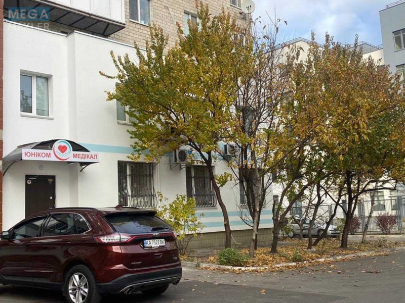 Продаж комерційної нерухомості, 537 кв.м, под магазин, <a class="location-link" href="/kiev/" title="Недвижимость Київ">Київ</a>, <a class="location-link" href="/kiev/solomenskij/" title="Недвижимость Солом'янський район">Солом'янський р-н</a>, Миколи Голего вул., 7б (изображение 1)