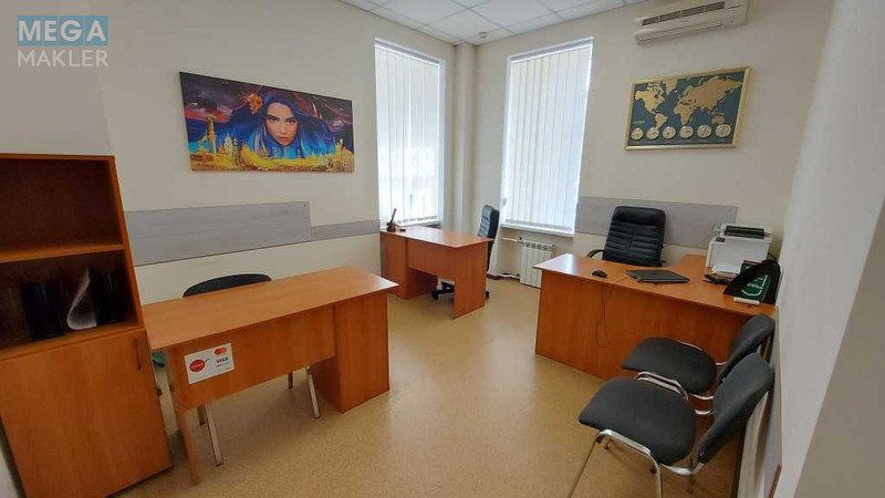 Оренда комерційної нерухомості, 35 кв.м, под офис, <a class="location-link" href="/kiev/" title="Недвижимость Київ">Київ</a>, <a class="location-link" href="/kiev/pecherskij/" title="Недвижимость Печерський район">Печерський р-н</a>, Еспланадна вул., 28 (изображение 1)