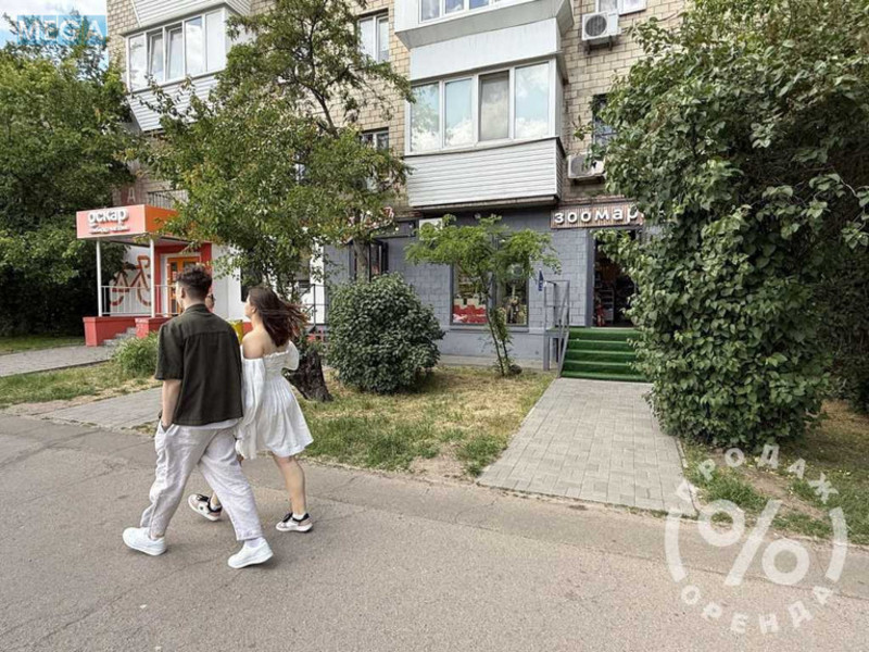 Продаж комерційної нерухомості, 44 кв.м, под магазин, <a class="location-link" href="/kiev/" title="Недвижимость Київ">Київ</a>, <a class="location-link" href="/kiev/goloseevskij/" title="Недвижимость Голосіївський район">Голосіївський р-н</a>, Голосеевский просп., 100/2 (изображение 1)