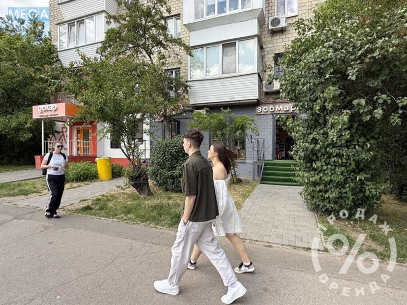 Продаж комерційної нерухомості, 45 кв.м, под магазин, <a class="location-link" href="/kiev/" title="Недвижимость Київ">Київ</a>, <a class="location-link" href="/kiev/goloseevskij/" title="Недвижимость Голосіївський район">Голосіївський р-н</a>, Голосіївський просп., 100/2 (изображение 1)
