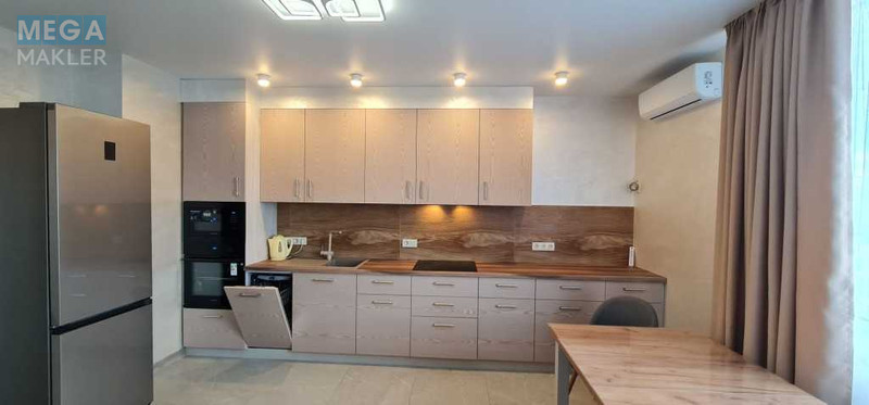Оренда 2 кімнатної квартири, <a class="location-link" href="/kiev/" title="Недвижимость Київ">Київ</a>, <a class="location-link" href="/kiev/podolskij/" title="Недвижимость Подільський район">Подільський р-н</a>, Александра Олеся ул., 5а (изображение 1)
