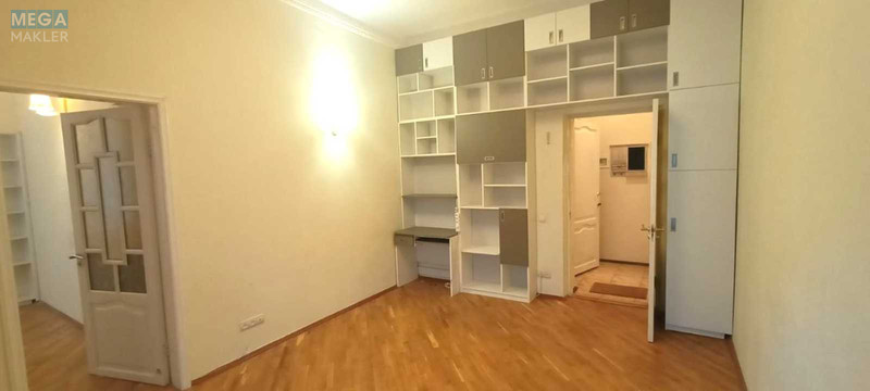 Продаж 2 кімнатної квартири (51/28/14), 3 пов. 4 пов. будинку, <a class="location-link" href="/kiev/" title="Недвижимость Київ">Київ</a>, <a class="location-link" href="/kiev/shevchenkovskij/" title="Недвижимость Шевченківський район">Шевченківський р-н</a>, Тургенєвська вул., 35а (изображение 1)