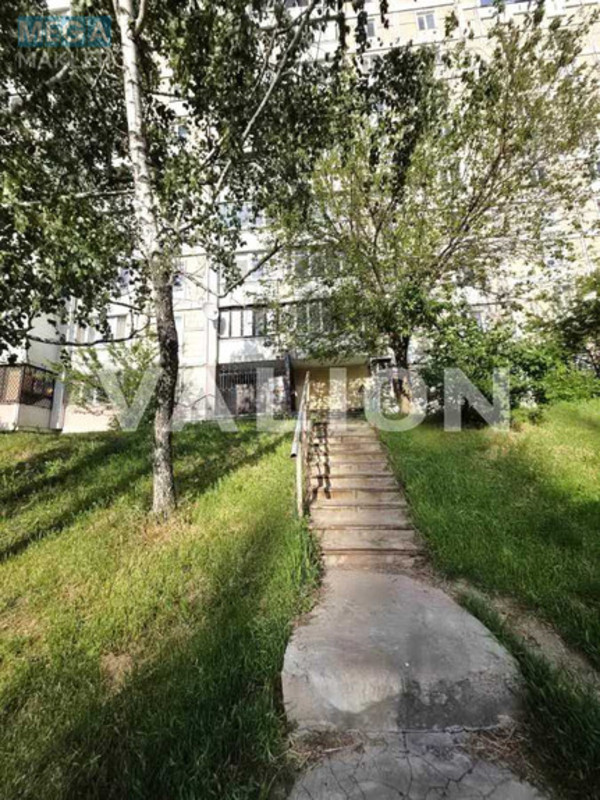 Продаж 3 кімнатної квартири (85/41/8), 1 пов. 13 пов. будинку, <a class="location-link" href="/kiev/" title="Недвижимость Київ">Київ</a>, <a class="location-link" href="/kiev/svyatoshinskij/" title="Недвижимость Святошинський район">Святошинський р-н</a>, Підлісна вул., 6 (изображение 1)